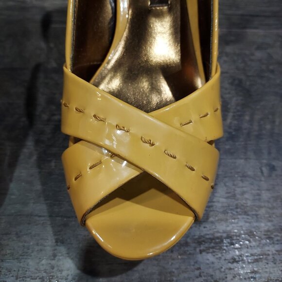 Chinese Laundry Yellow Patent Leather Slingback Brown Heels Pickstitch Size 7 - Picture 7 of 12